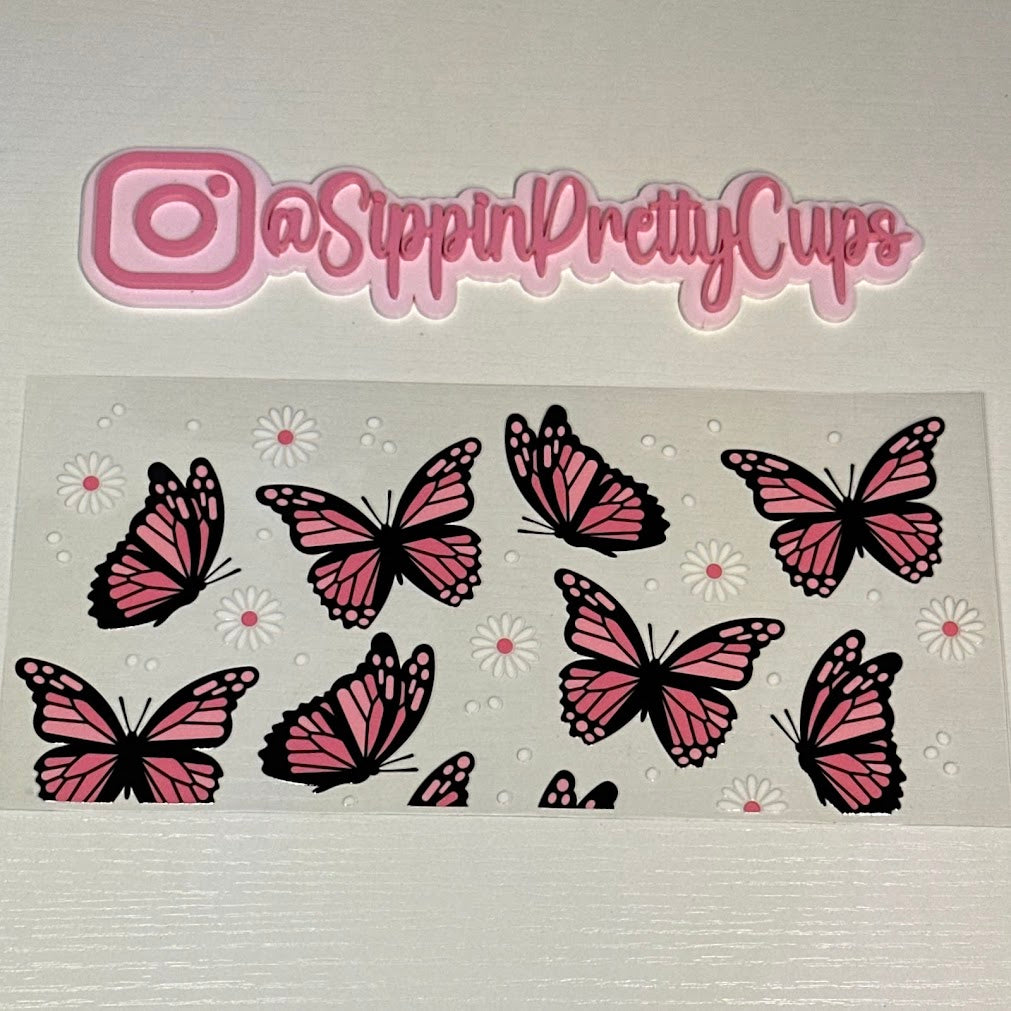 Butterflies / Pink butterflies and flowers