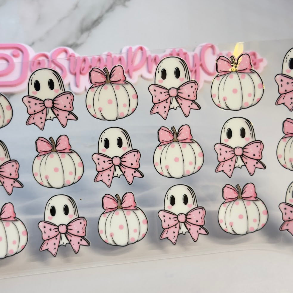 Halloween / Pink Ghosts and Pumpkins