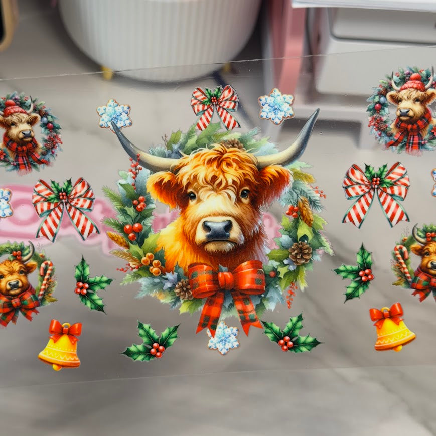 Christmas / Highland Cow Christmas Bow Wreath