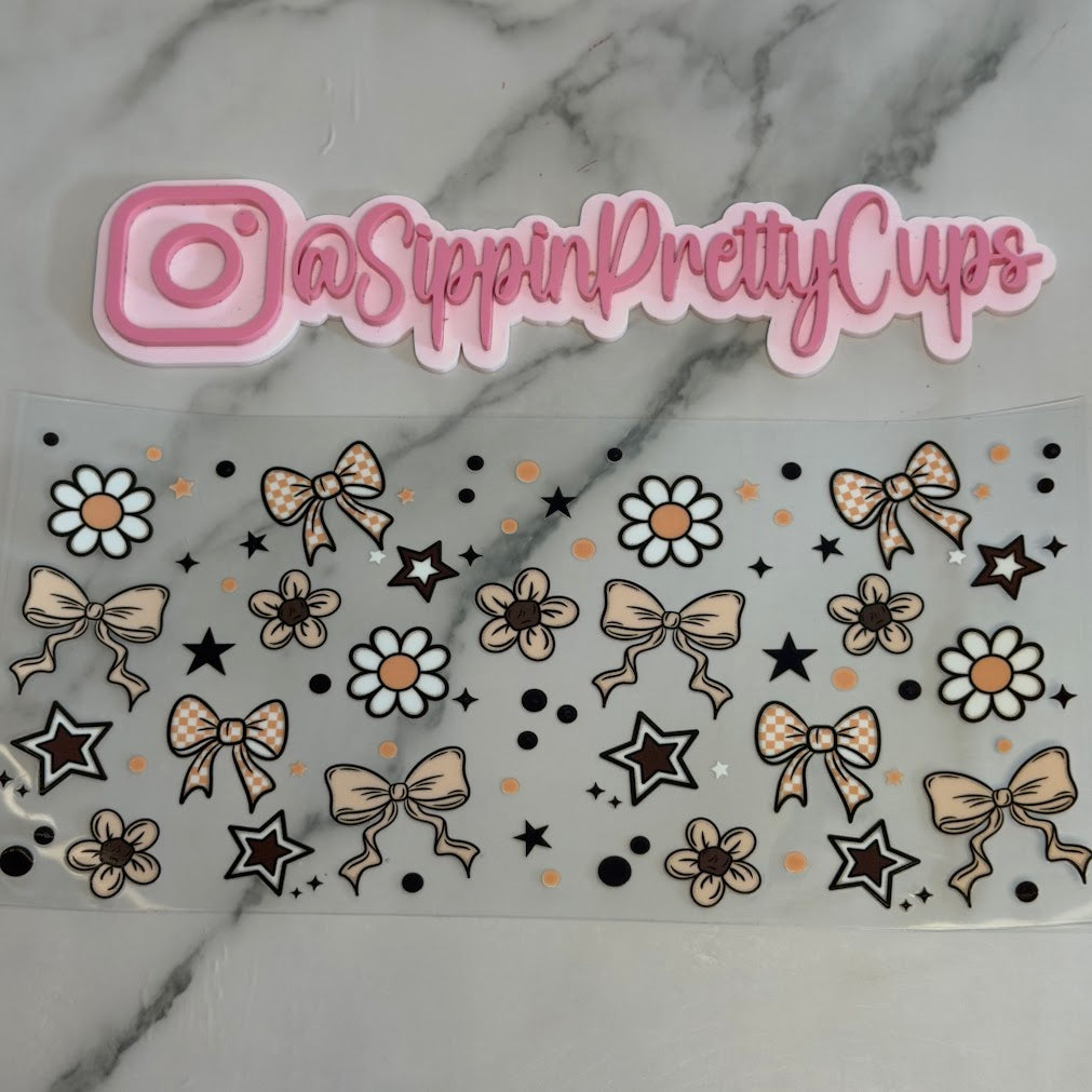 Bows / Beige Esthetic Bows and Flowers