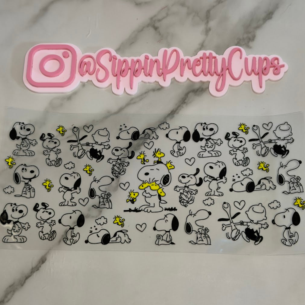 Movie / Snoopy Black and Yellow