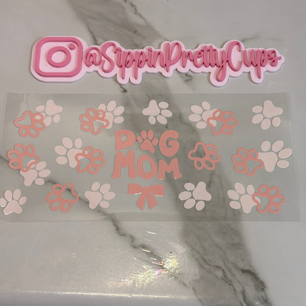 Animals / Pink Dog Mom