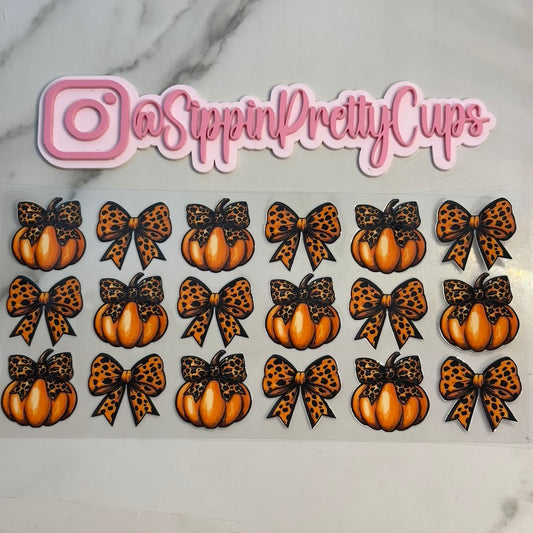 Halloween / Orange Bows and Pumpkins