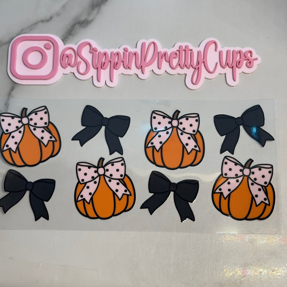 Halloween / Pink Bow Pumpkins Black Bows