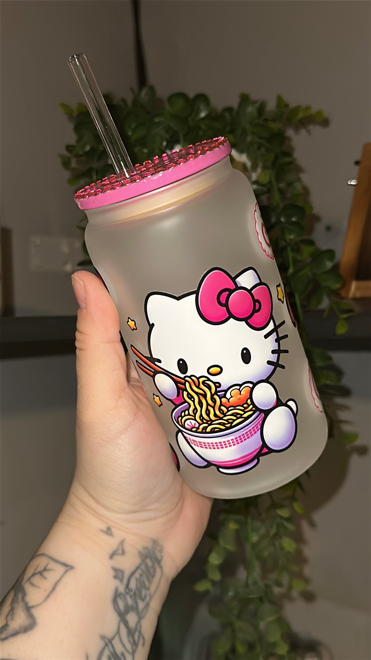 16oz UV DTF wrap Hello Kitty Ramen design on a frosted  glass Libby cup