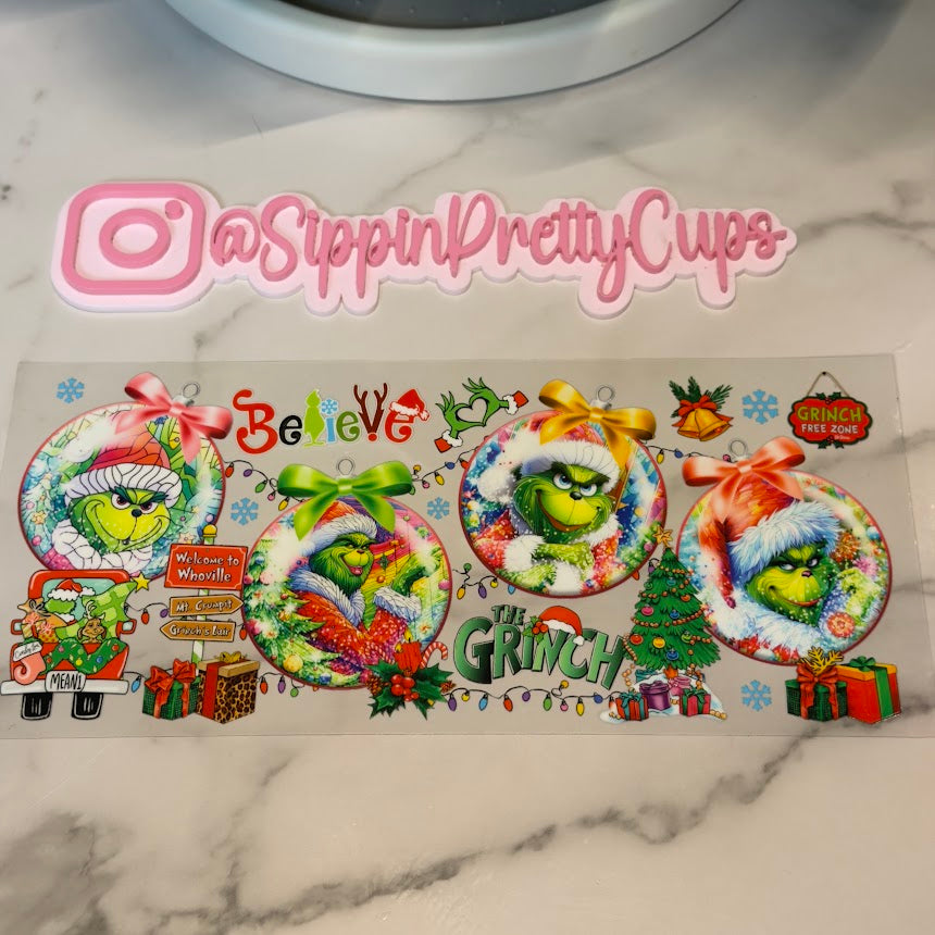 Christmas / Grinch ornament Stained Glass