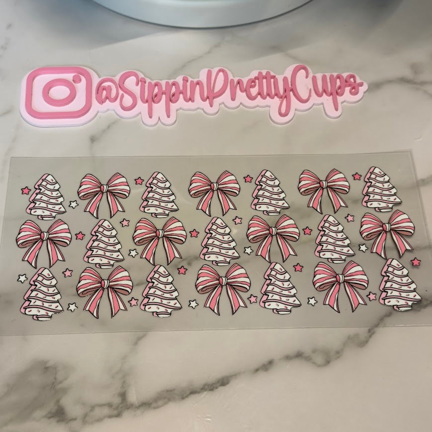 Christmas / Pink and White Tree and Bow